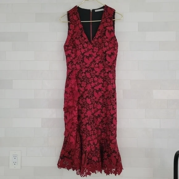 Alice + Olivia Katia Ruffled Lace Sheath Dress Sleeveless Red Black Form-Fitting - Picture 2 of 8